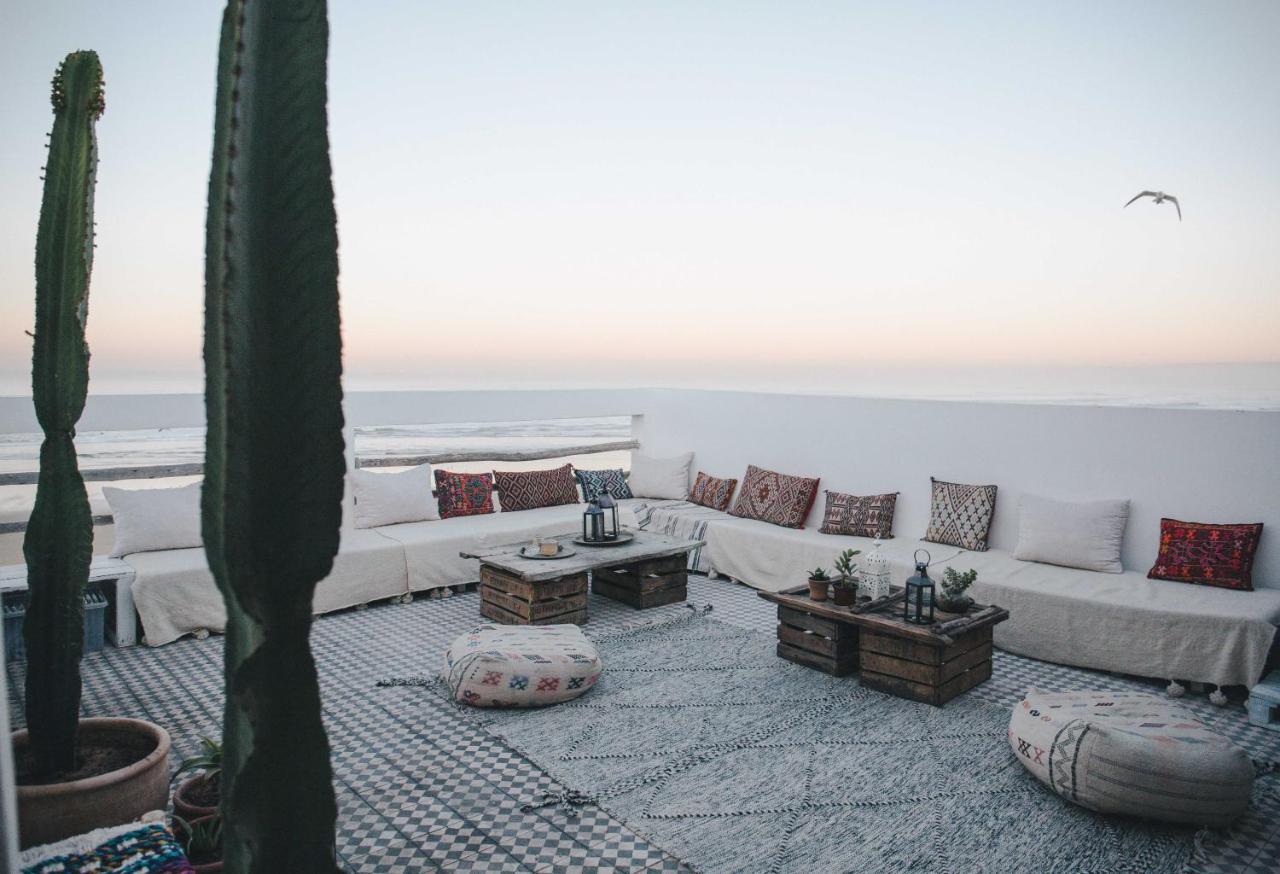 Blue Waves Surf House Hotel Agadir Bagian luar foto