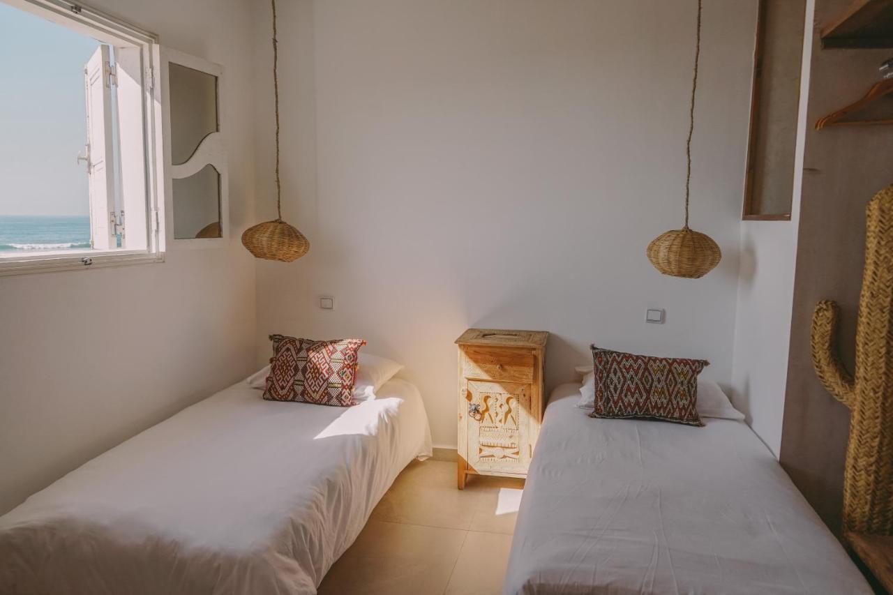 Blue Waves Surf House Hotel Agadir Bagian luar foto