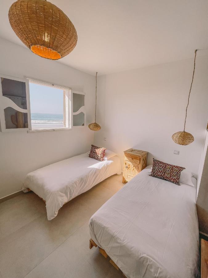 Blue Waves Surf House Hotel Agadir Bagian luar foto