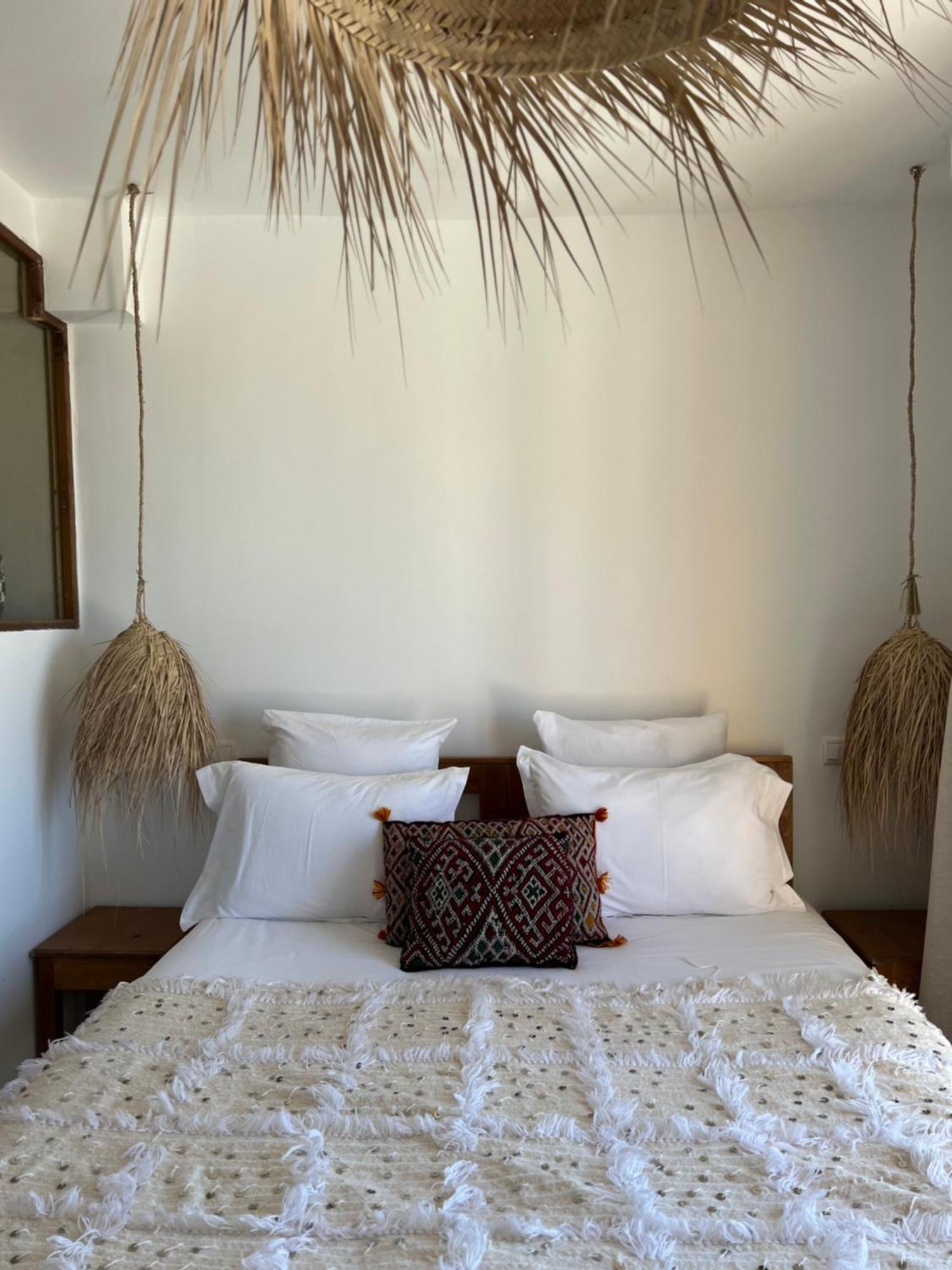 Blue Waves Surf House Hotel Agadir Bagian luar foto